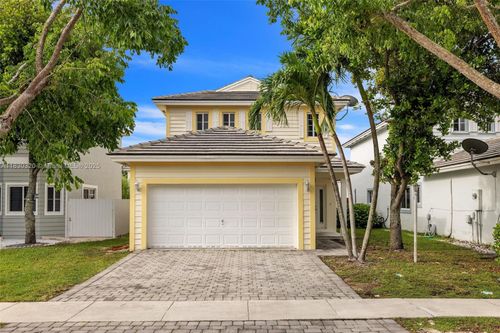 3156 Ne 4th St, Homestead, FL, 33033-7290 | Card Image