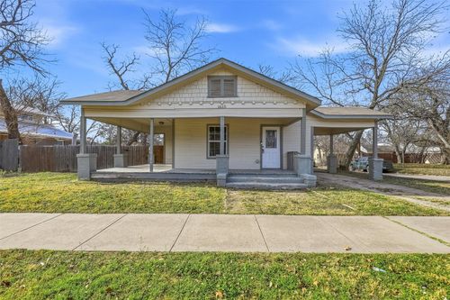 1615 N Oak Ave, Mineral Wells, TX, 76067-3030 | Card Image