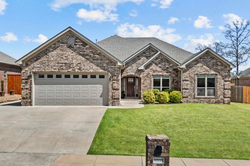 9508 Oak Forest Ln, Sherwood, AR, 72120-2561 | Card Image
