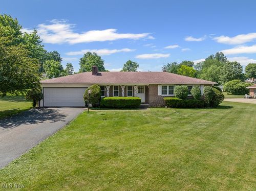 211 E Carol Street, Alliance, OH, 44601 | Card Image