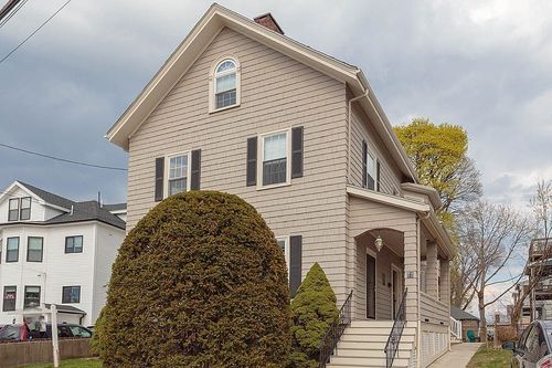 72 College Ave, Medford, MA, 02155-5521 | Card Image