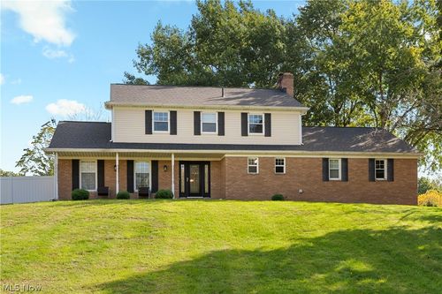 6945 Ponteberry St Nw, Canton, OH, 44718-1330 | Card Image