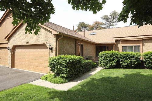 2190 London Bridge Dr, Rochester Hills, MI, 48307-4231 | Card Image