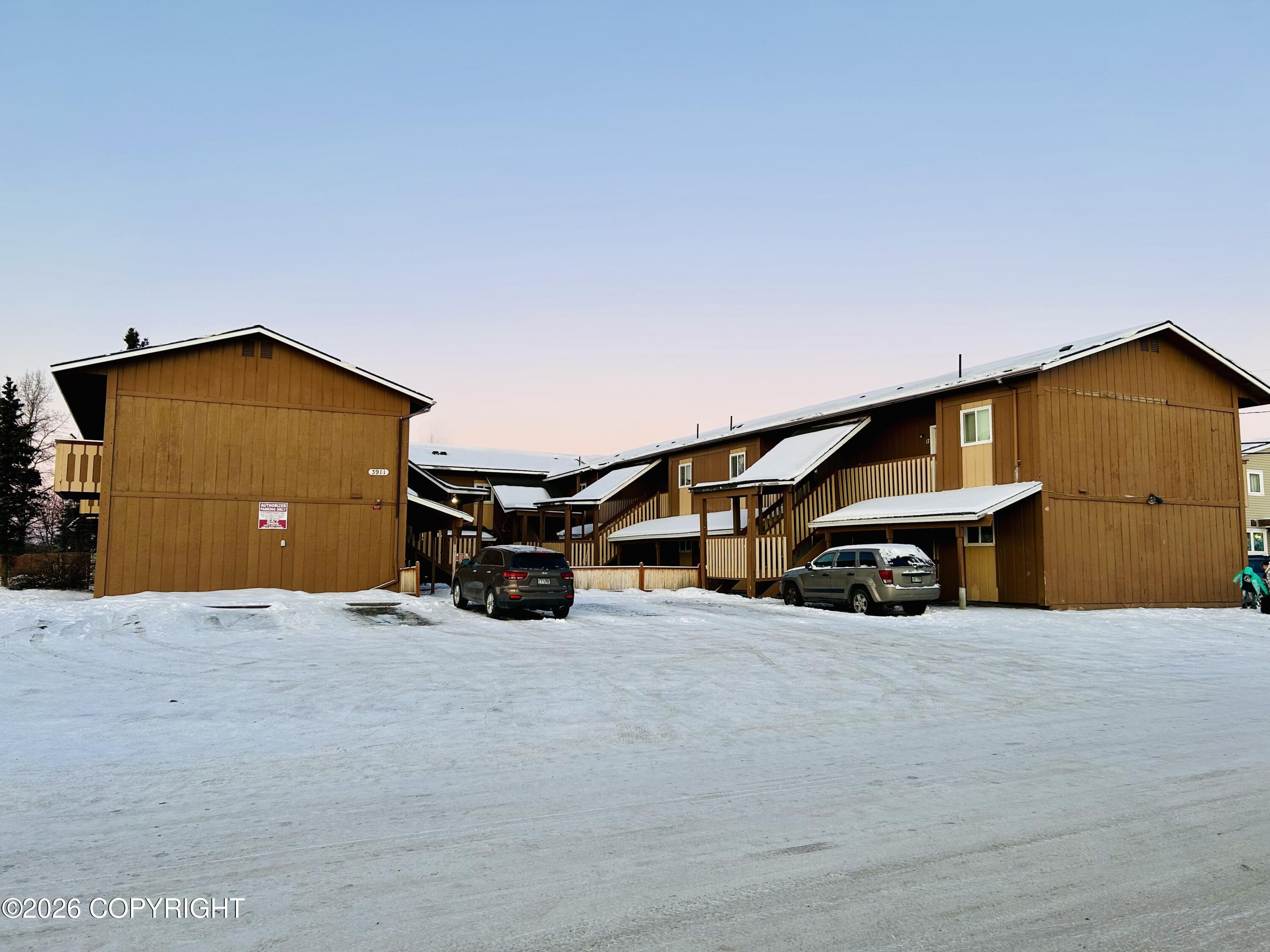 3911 7th Ave, Anchorage, AK 99508-2634