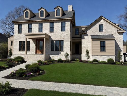 215 Page Rd, Nashville, TN, 37205-4422 | Card Image