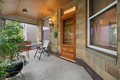 546 N 32nd St, Milwaukee, WI, 53208-4055 | Card Image