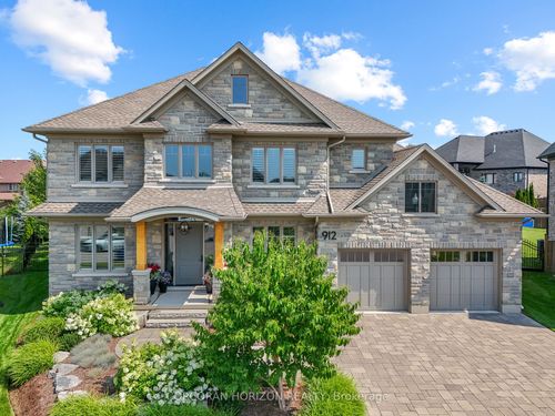 912 Fall Harvest Crt, Kitchener, ON, N2P0G6 | Card Image