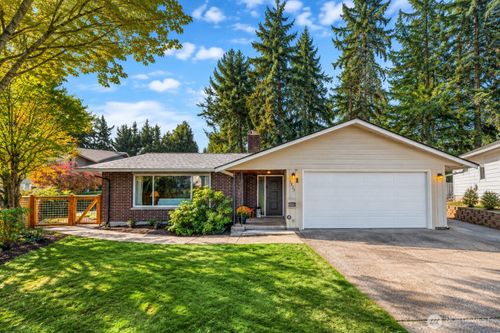 1825 Camas Ave Ne, Renton, WA, 98056-2702 | Card Image