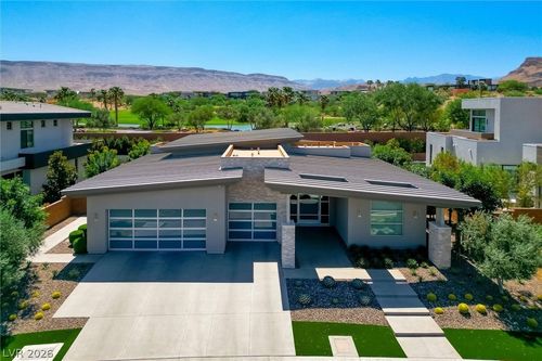 11 Hawkeye Ln, Las Vegas, NV, 89135-7929 | Card Image