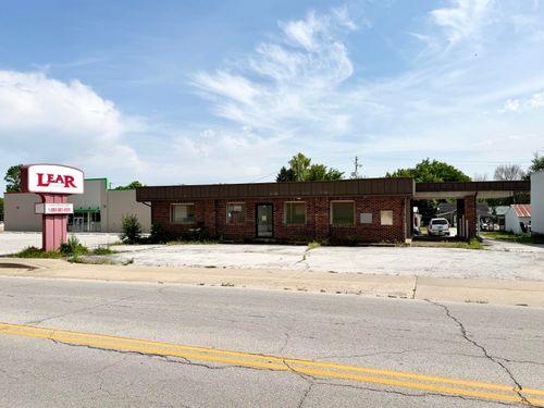 104 E Tilden St, Humansville, MO, 65674-4509 | Card Image