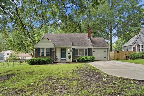 5440 Birch St, Roeland Park, KS, 66205-2150 | Card Image