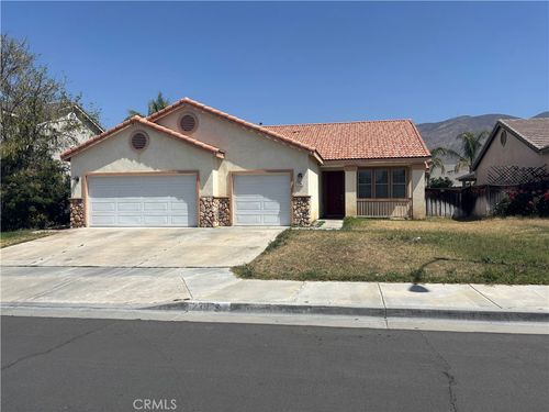 239 Tradewinds, San Jacinto, CA, 92583 | Card Image
