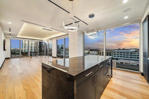 unit-806-2047 Westcreek Ln, Houston, TX, 77027-3747 | Card Image