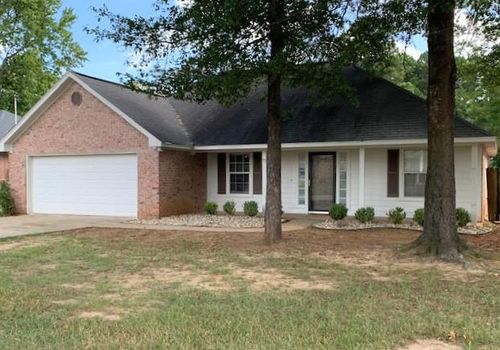 77 Green Oak Cir, Nash, TX, 75569-2200 | Card Image