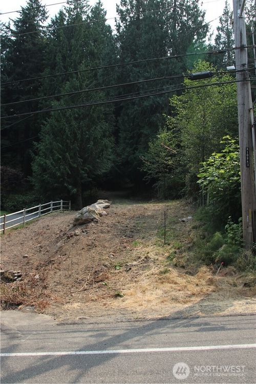 17701 Se 60th St, Bellevue, WA, 98006-5915 | Card Image