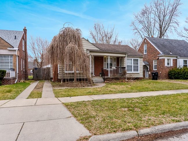 10037 Riverdale, House other with 3 bedrooms, 2 bathrooms and null parking in Redford MI | Image 4