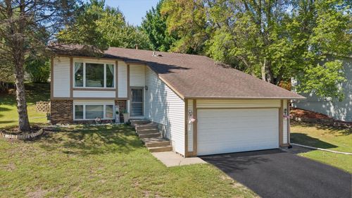 6242 Whispering Oaks Dr, Eden Prairie, MN, 55346-1228 | Card Image