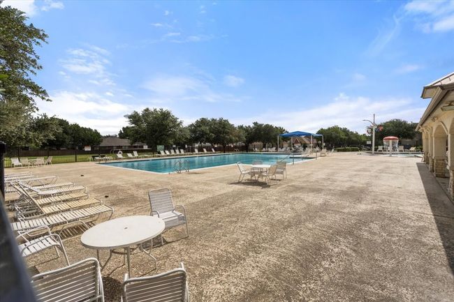 What a perfect spot to cool off on hot summer days | Image 28