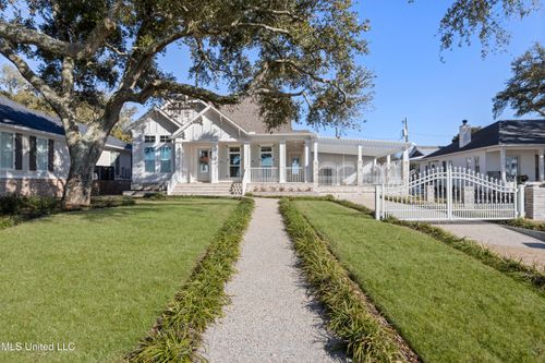 1507 Olive Ave, Gulfport, MS, 39501-3368 | Card Image
