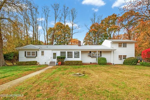 202 Woodland Dr, Lincroft, NJ, 07738-1332 | Card Image