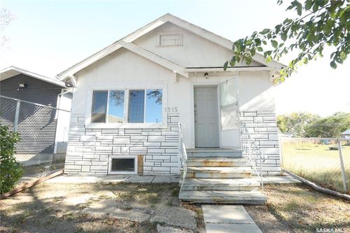 1115 Robinson St, Regina, SK, S4T2N1 | Card Image