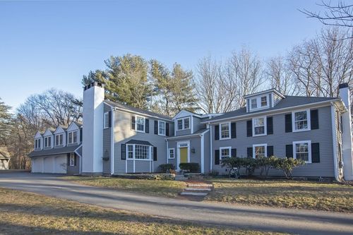 1142 Main St, Hingham, MA, 02043-3900 | Card Image