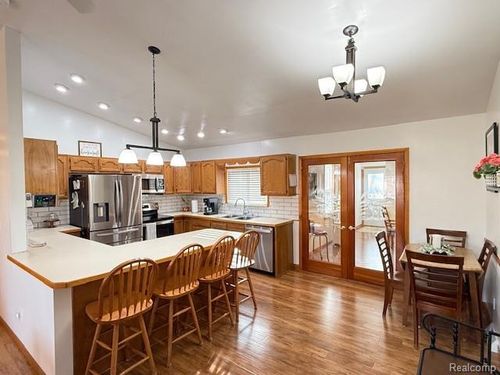 34 Elba Rd, Lapeer, MI, 48446-2739 | Card Image