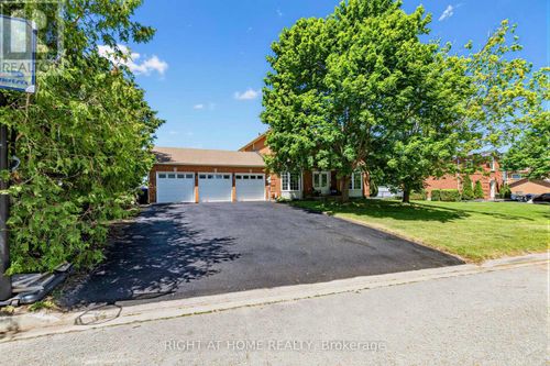2114 Hughes Drive, Innisfil, ON, L0L1R0 | Card Image