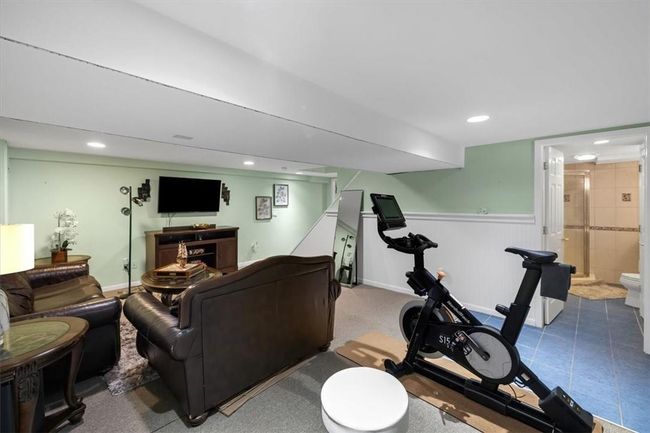 Walkout Basement | Image 22