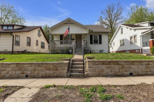 3142 Felix St, Saint Joseph, MO, 64501-3318 | Card Image
