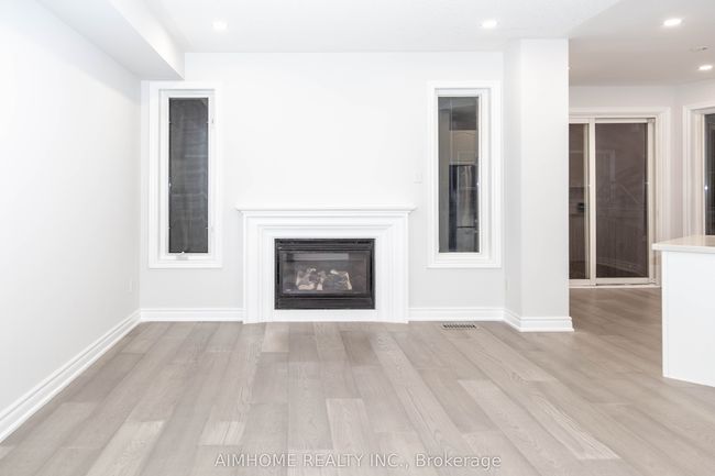 51 Brower Ave, House attached with 4 bedrooms, 4 bathrooms and 2 parking in Richmond Hill ON | Image 5