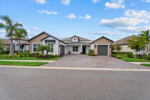 18035 Home Run Dr, VENICE, FL, 34293-3587 | Card Image