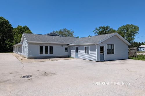 2865 Whitehall Rd, Muskegon, MI, 49445-1053 | Card Image