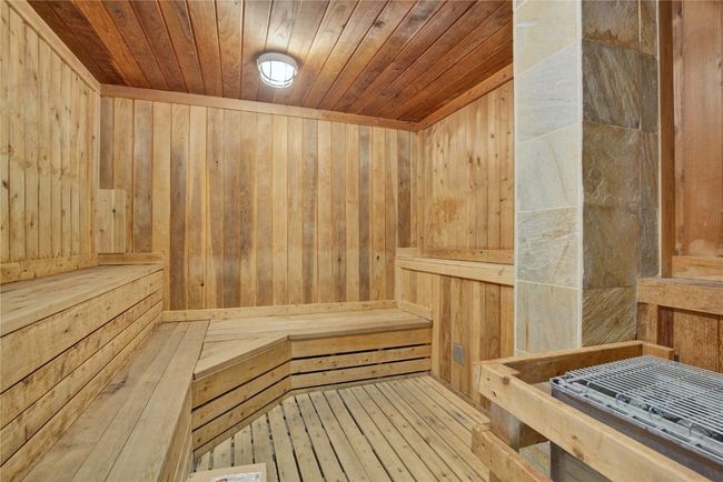303 - 35 Argentine Ct, Condo with 1 bedrooms, 1 bathrooms and null parking in KEYSTONE CO | Image 28