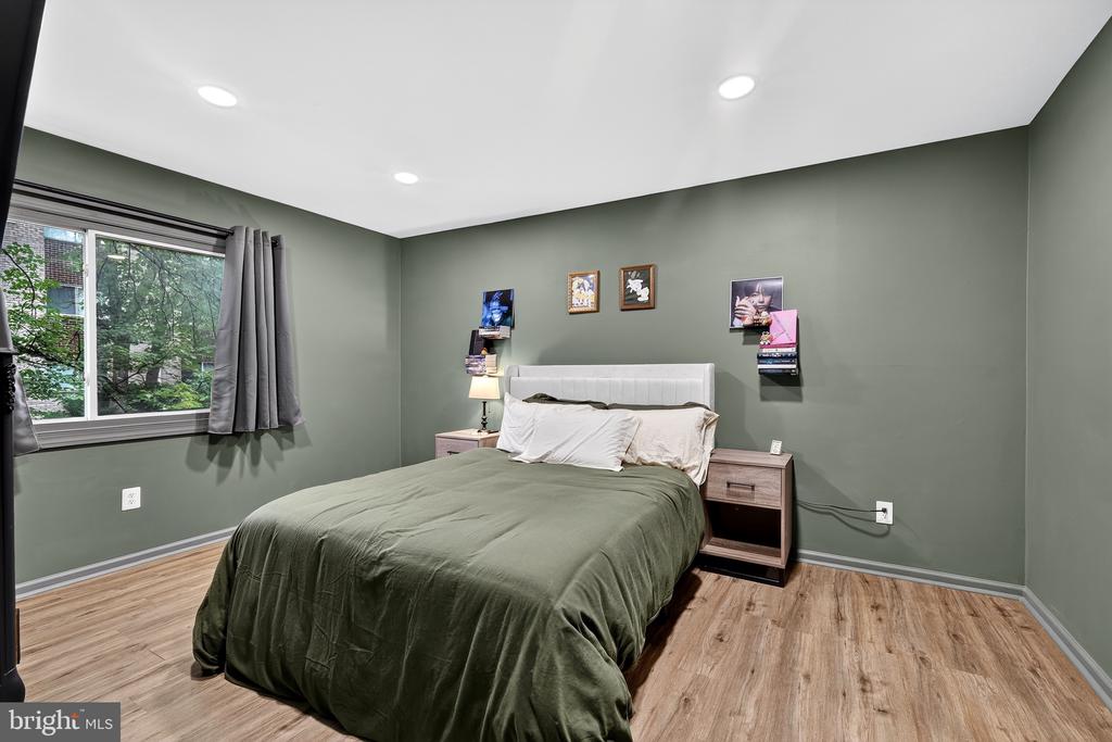 Residential in FALLS CHURCH 3