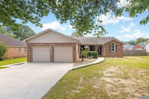 2203 Springdale Drive, Hartselle, AL, 35640 | Card Image