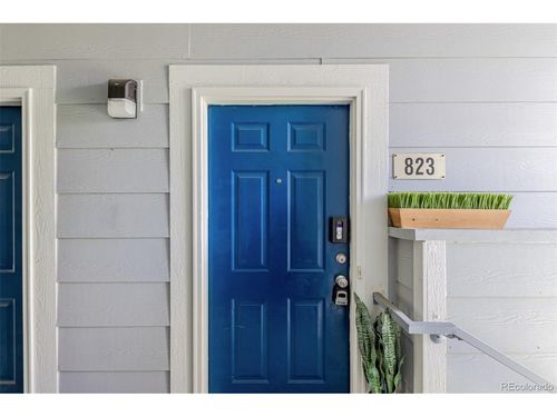 823-5255 Memphis St, Denver, CO, 80239 | Card Image