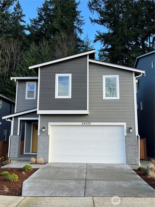 cr20-24323 13th Ave Se, Bothell, WA, 98021-1204 | Card Image