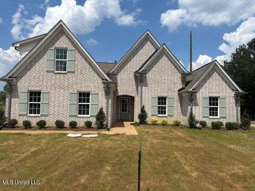 966 Buttermilk Dr, Nesbit, MS, 38651-7010 | Card Image