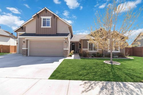 5737 W Donatella St, Eagle, ID, 83616-7327 | Card Image