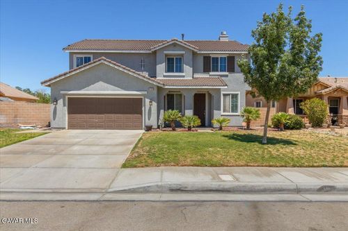 5761 Expedition Way, Palmdale, CA, 93552-3324 | Card Image