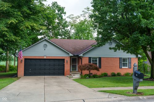456 Old Hickory Ln, Greenwood, IN, 46142-1100 | Card Image