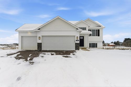1223 Woods Road Ne, Isanti, MN, 55040 | Card Image
