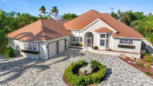 4090 W Gulf Dr, SANIBEL, FL, 33957-5210 | Card Image