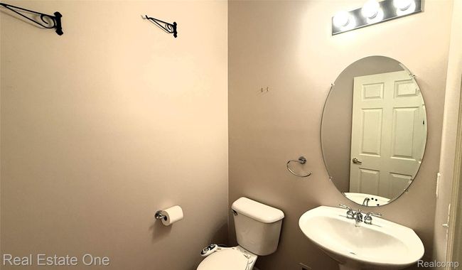 Powder_Room.jpg | Image 8