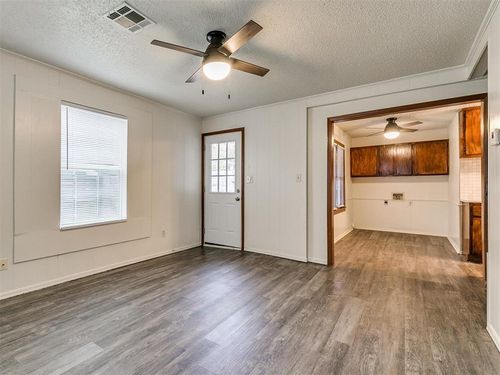 b-217 E Daws St, Norman, OK, 73069-7212 | Card Image