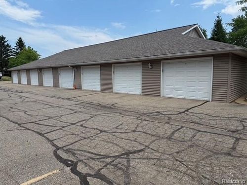 apt-9-3021 Birch Row Dr, East Lansing, MI, 48823-2295 | Card Image