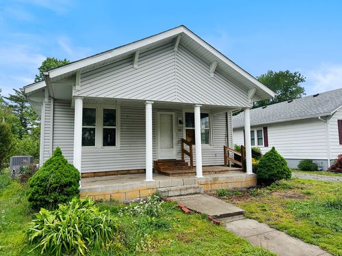 1519 W Madison Street, Herrin, IL, 62948 | Card Image