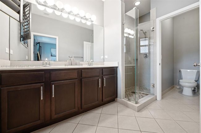 4164 Cascada Cir, Townhouse with 3 bedrooms, 3 bathrooms and null parking in Hollywood FL | Image 16