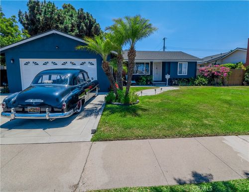 5686 Panama Dr, Buena Park, CA, 90620-1241 | Card Image